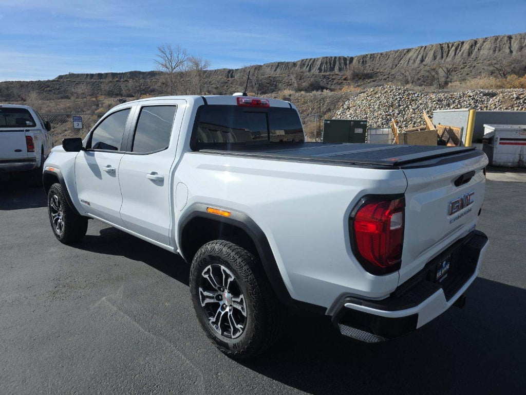 2025 GMC Canyon 4WD AT4