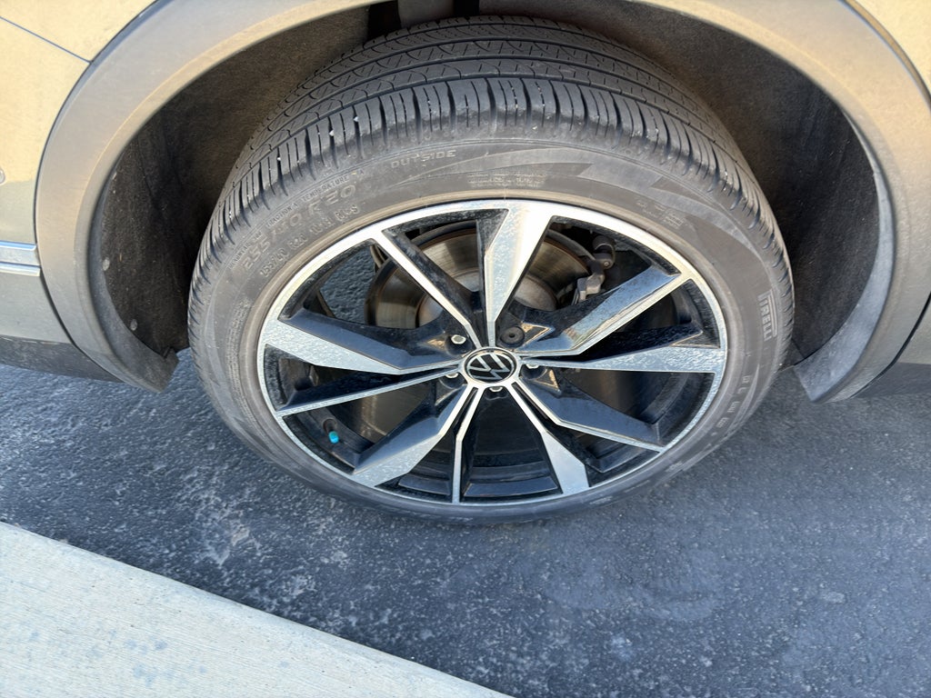 2022 Volkswagen Tiguan SEL R-Line