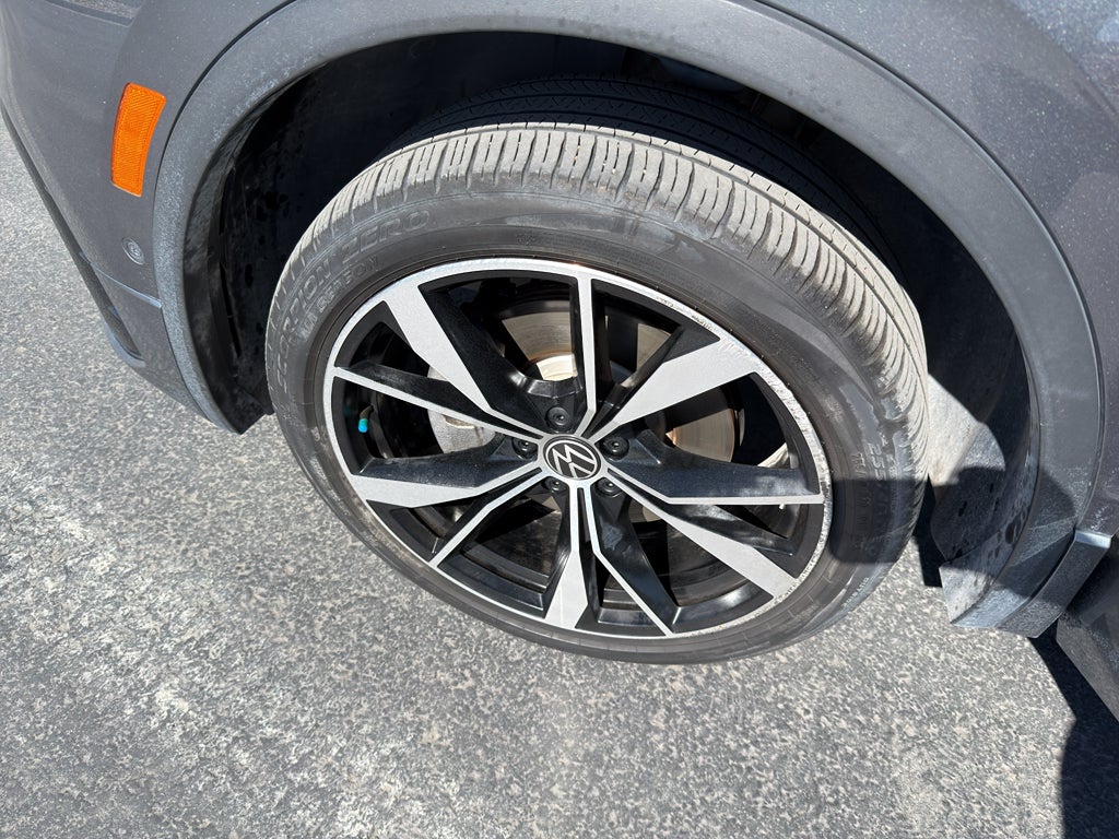 2022 Volkswagen Tiguan SEL R-Line