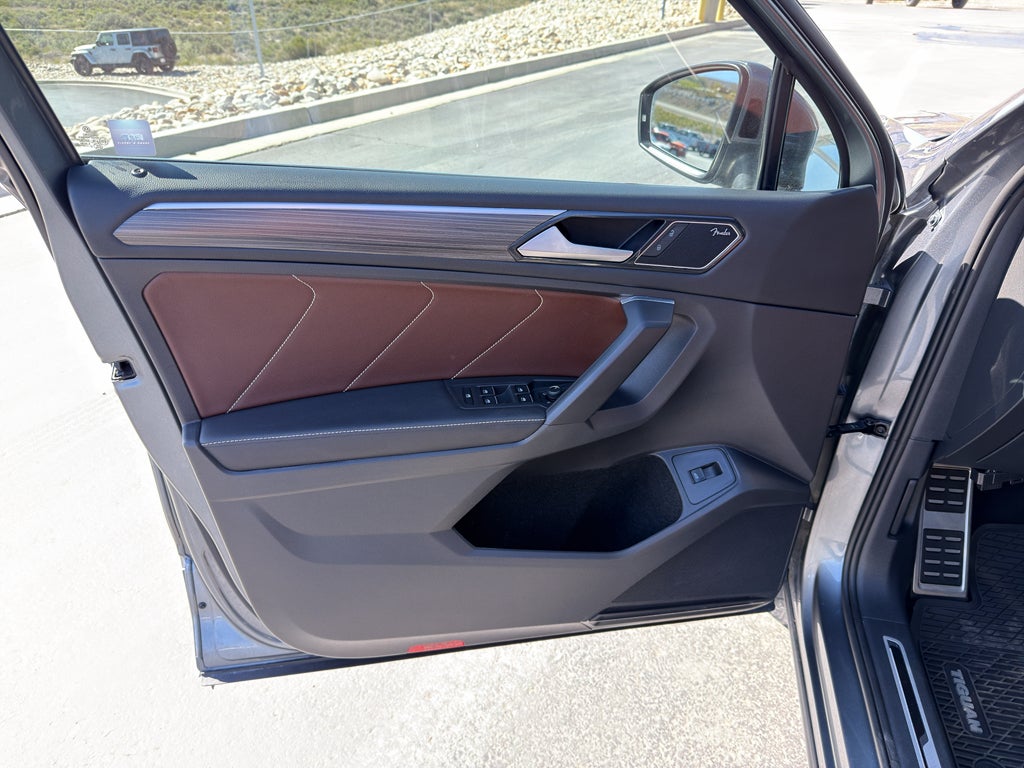 2022 Volkswagen Tiguan SEL R-Line