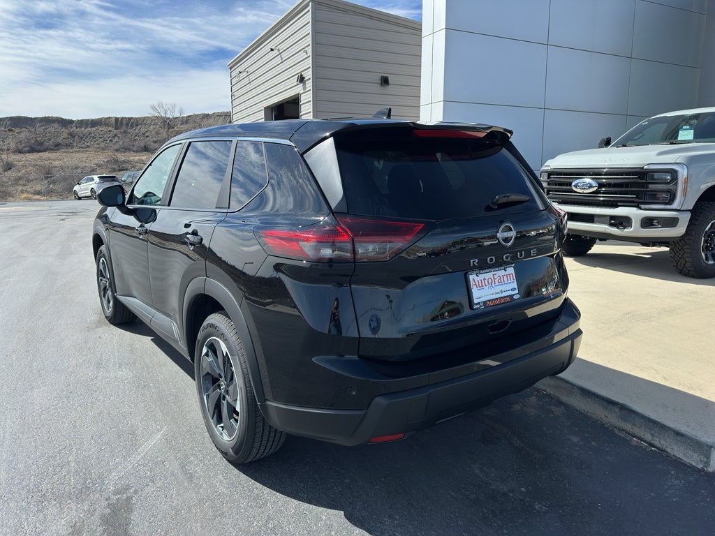 2025 Nissan Rogue SV