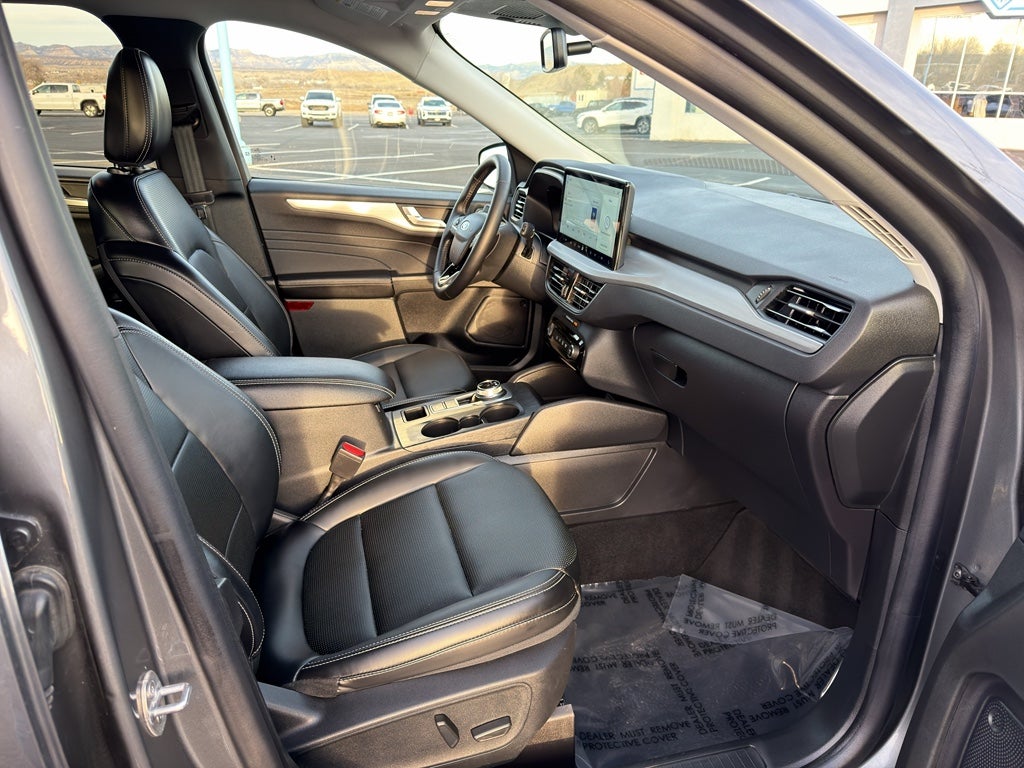 2025 Ford Escape Platinum