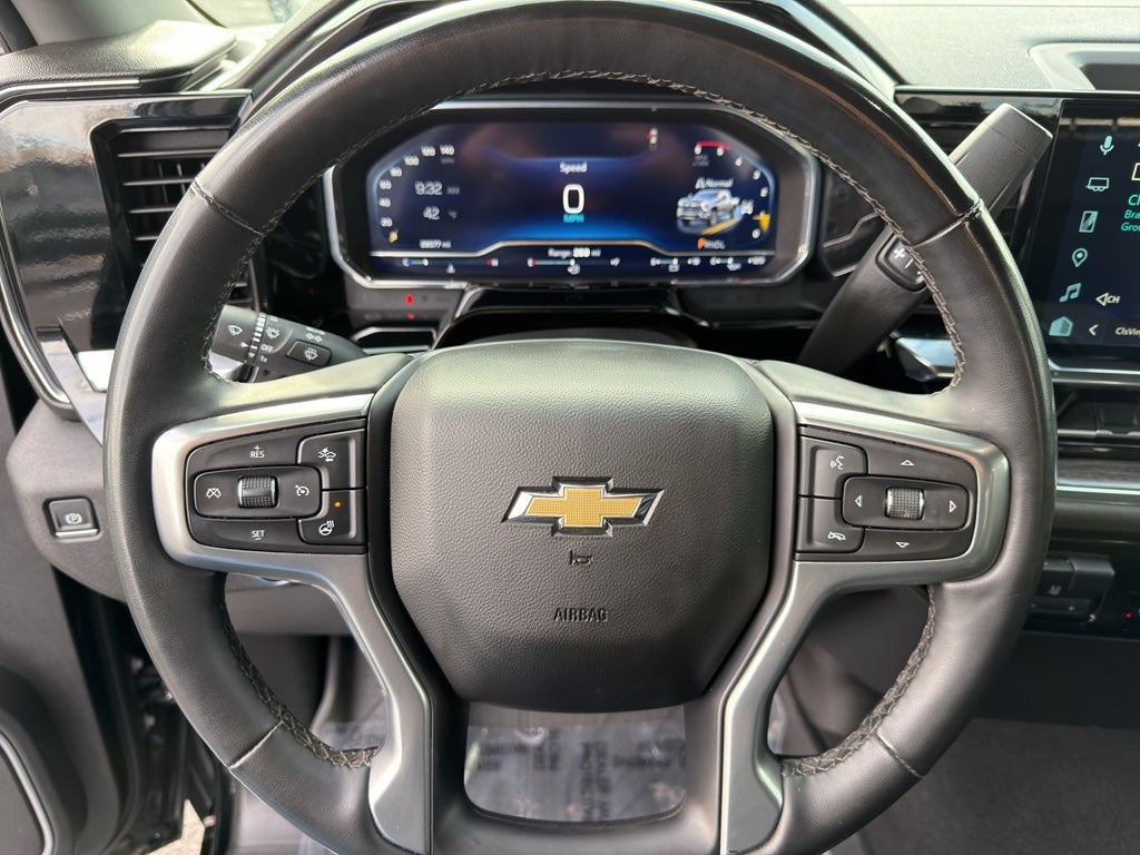 2025 Chevrolet Silverado LTZ