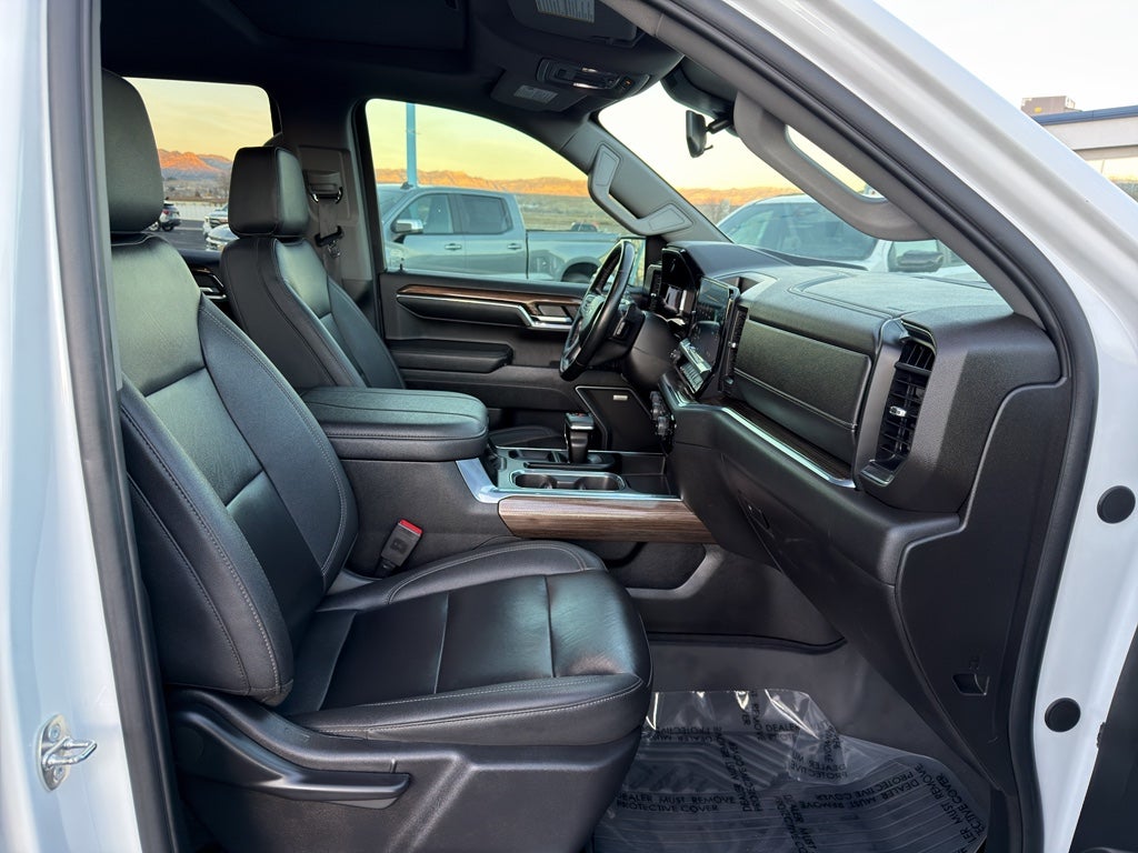 2024 Chevrolet Silverado RST