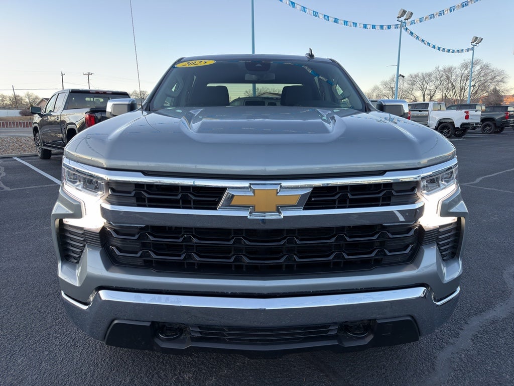2025 Chevrolet Silverado LT