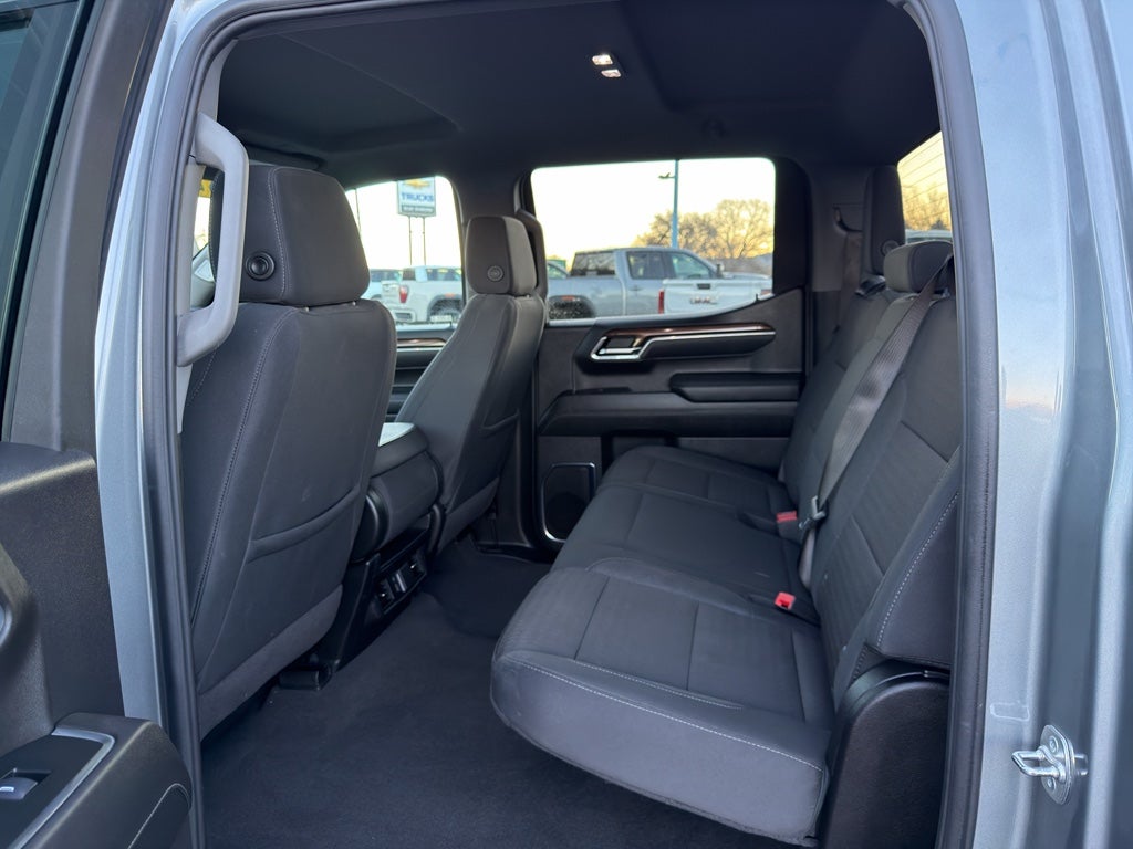 2025 Chevrolet Silverado LT