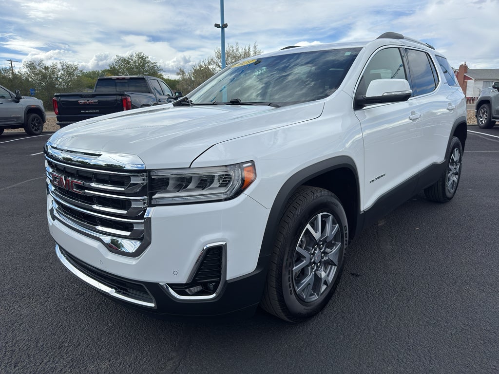 2023 GMC Acadia SLT