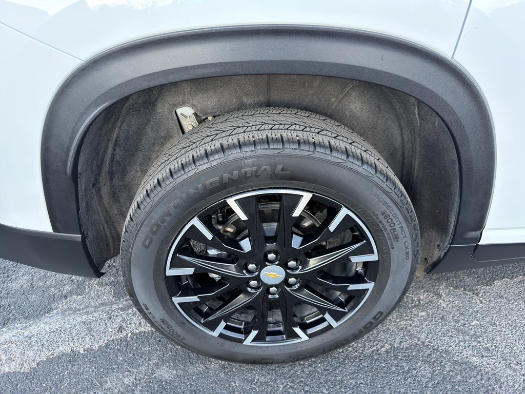 2025 Chevrolet Traverse AWD LT