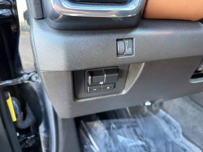 2023 GMC Canyon 4WD AT4