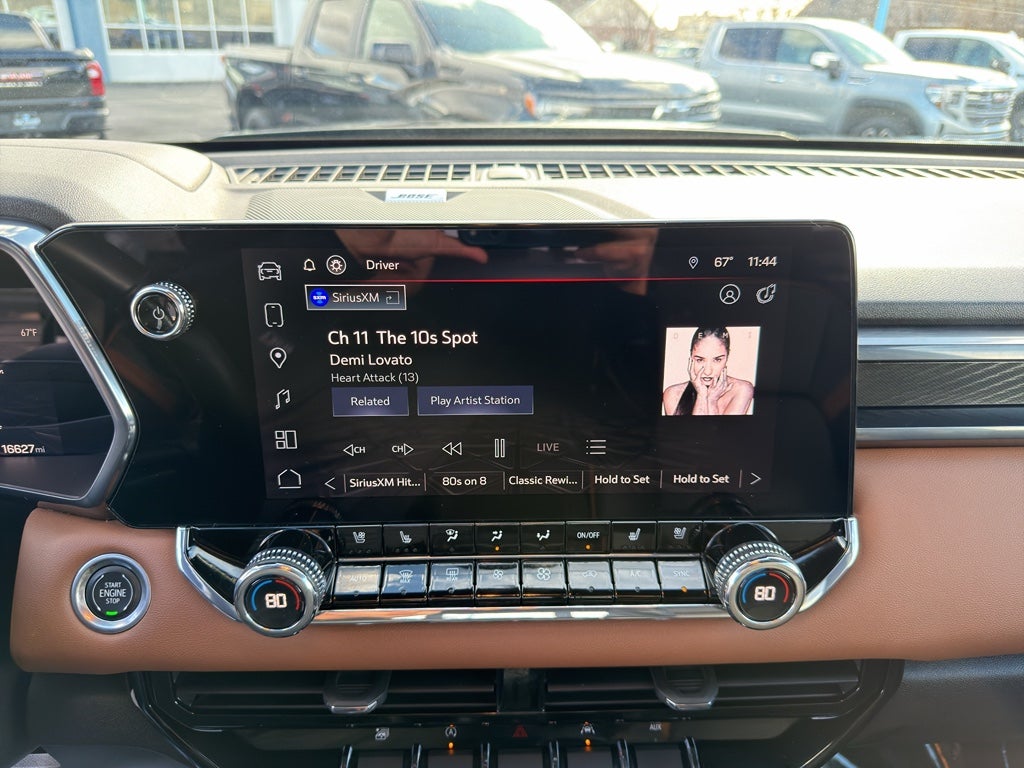 2023 GMC Canyon 4WD AT4