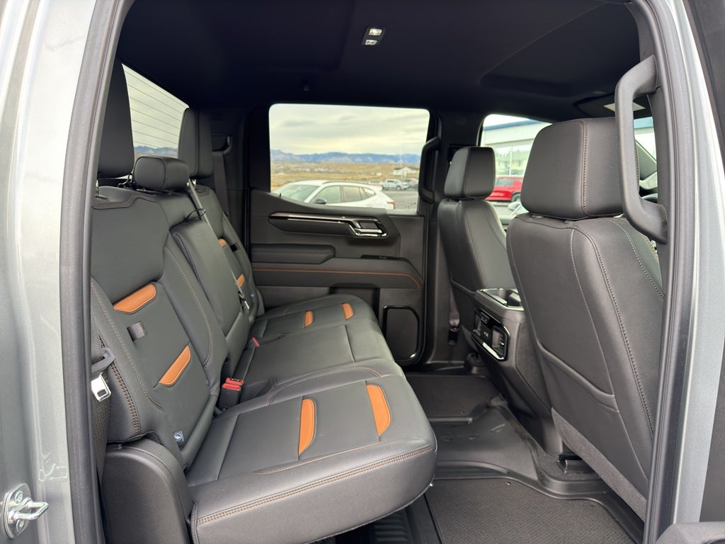 2025 GMC Sierra AT4