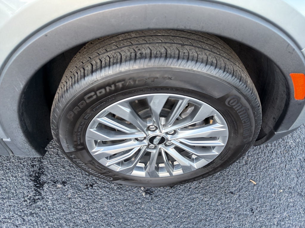 2024 Cadillac XT4 AWD Premium Luxury