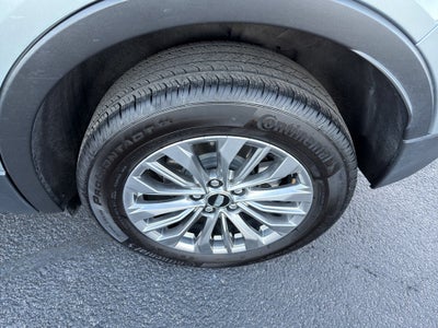 2024 Cadillac XT4 AWD Premium Luxury