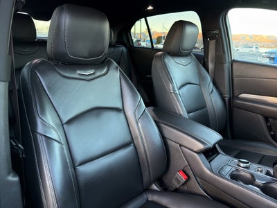 2024 Cadillac XT4 AWD Premium Luxury