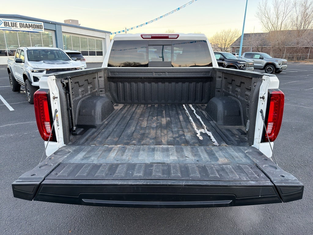 2022 GMC Sierra SLT