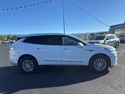 2024 Buick Enclave Essence