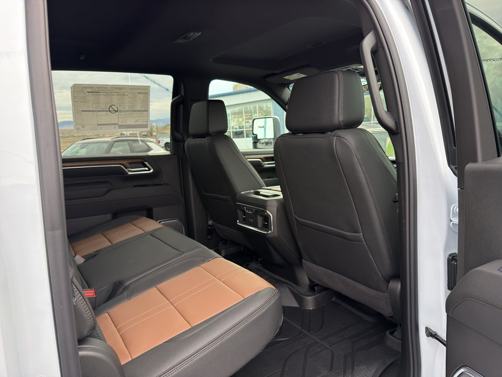 2026 Chevrolet Silverado 3500 HD High Country DRW