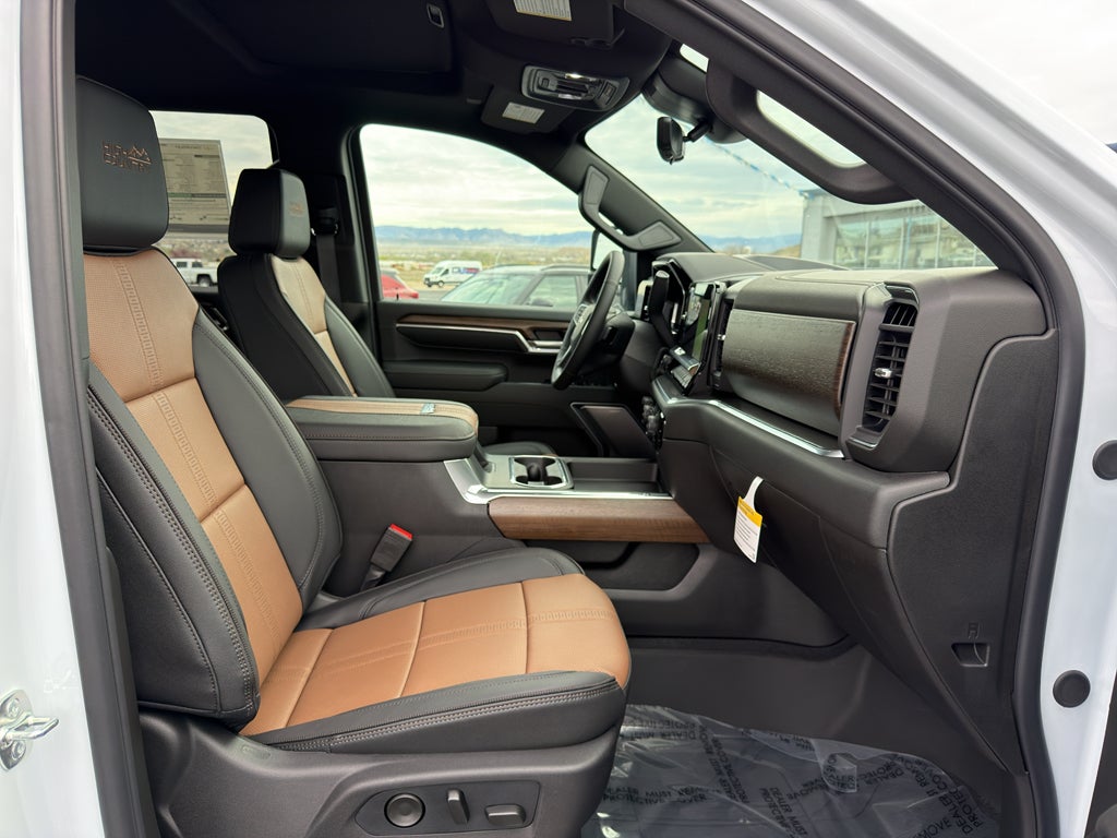 2026 Chevrolet Silverado 3500 HD High Country DRW