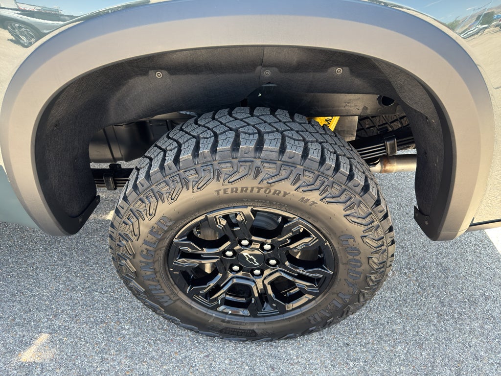 2025 Chevrolet Silverado 1500 ZR2