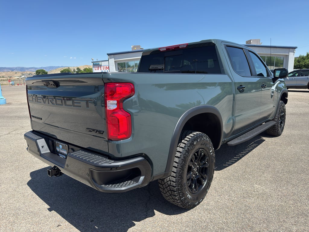 2025 Chevrolet Silverado 1500 ZR2